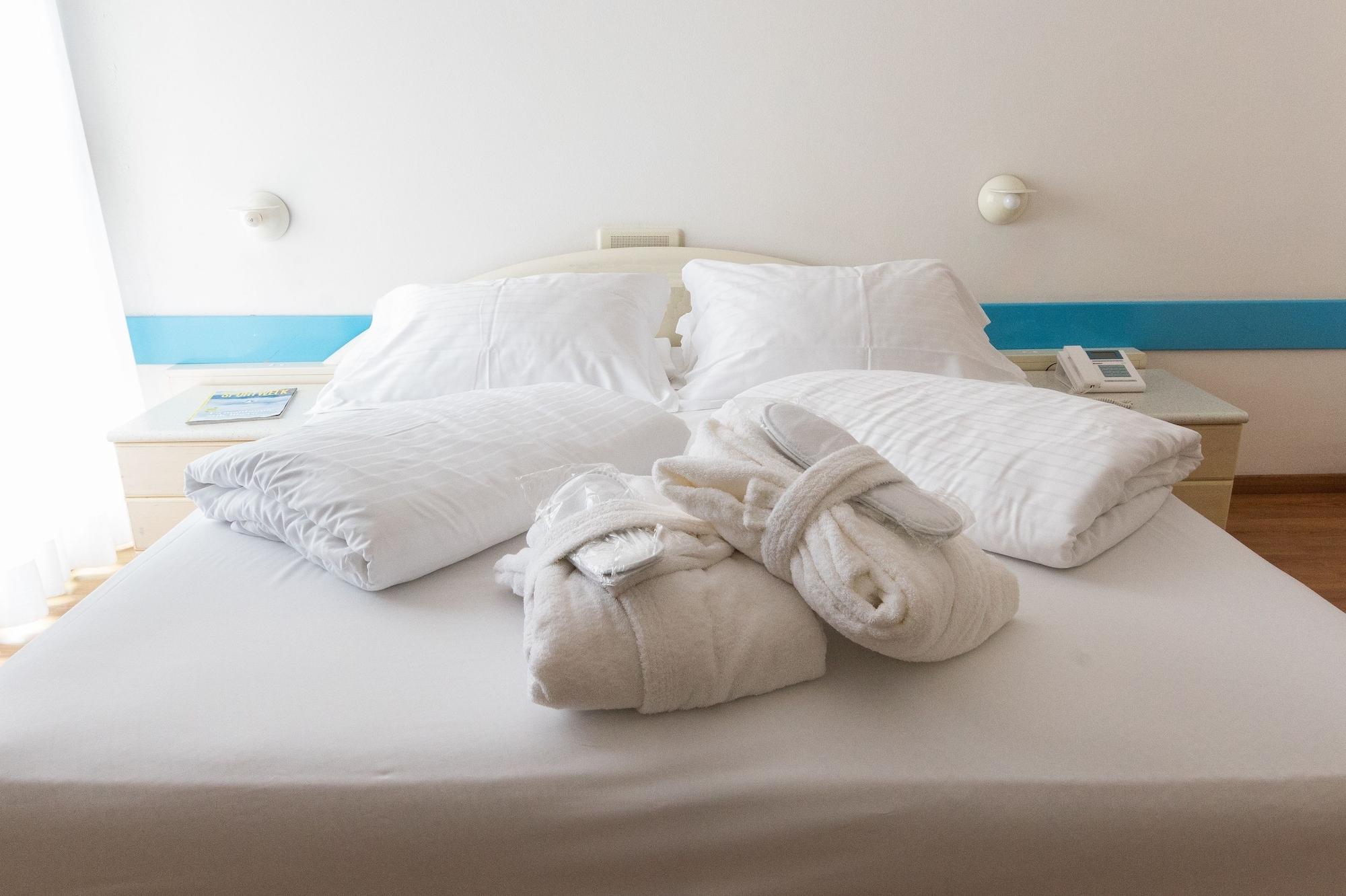 Hi Hotels Рива-дель-Гарда Экстерьер фото