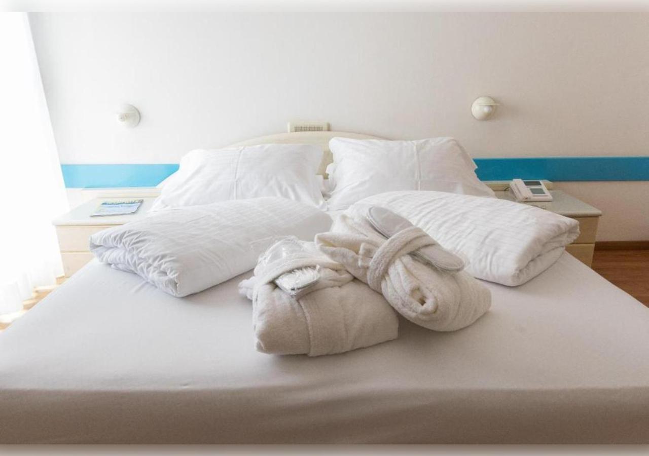 Hi Hotels Рива-дель-Гарда Экстерьер фото